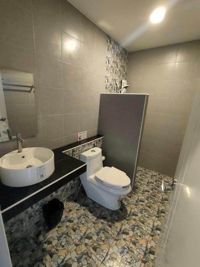 Wixky Hotel Nong Khai Exteriör bild