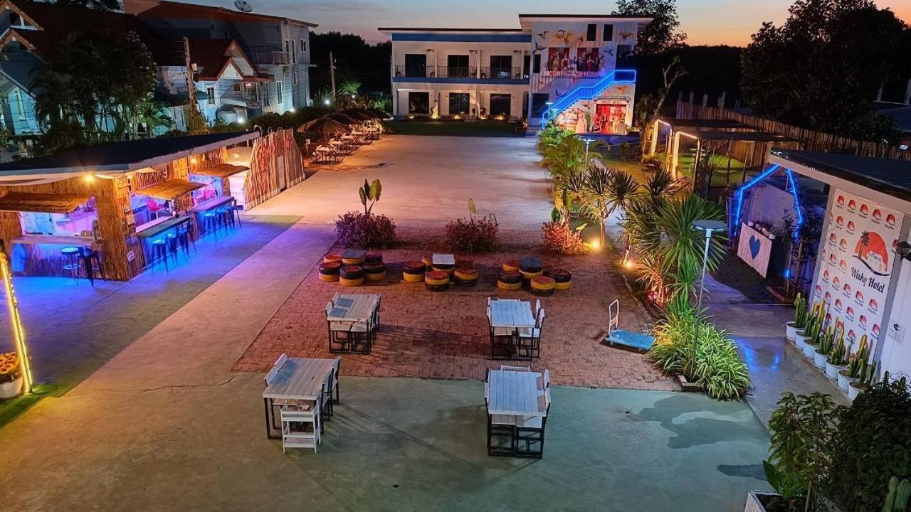 Wixky Hotel Nong Khai Exteriör bild