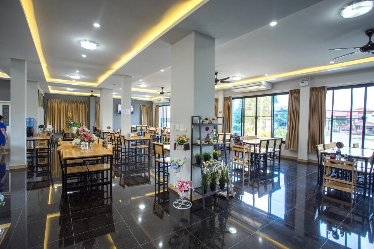 Wixky Hotel Nong Khai Exteriör bild